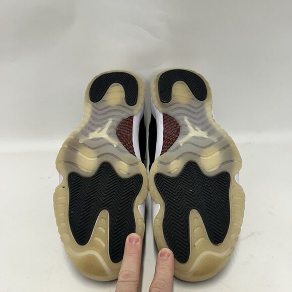 Nike Air Jordan 11 Retro Low “72-10/Black White” AV2187-001 main image 4